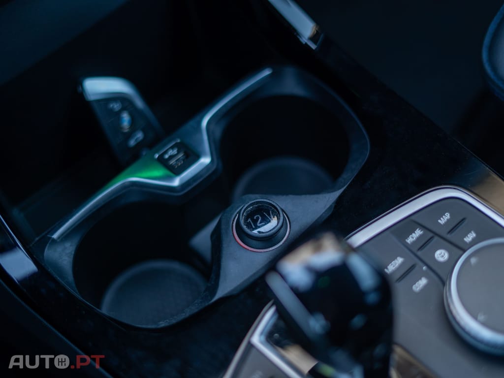 BMW 216 d Pack Desportivo M