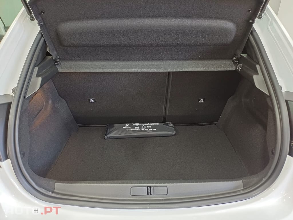 Peugeot 208 1.2 Hybrid Allure e-DCS6