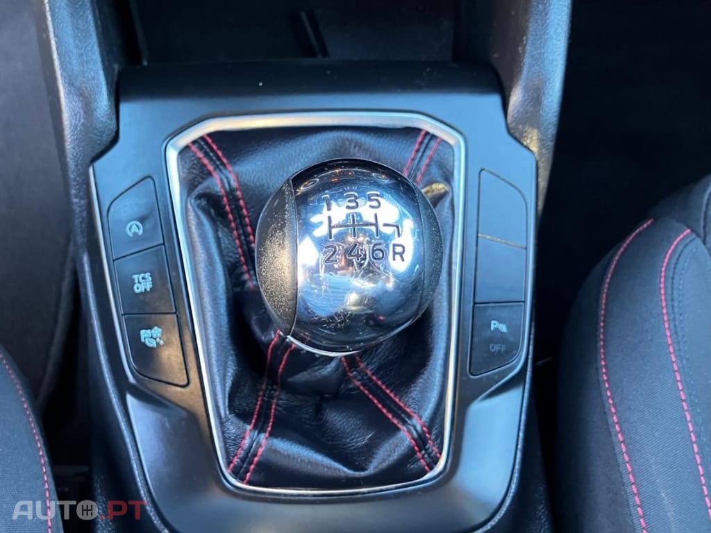 Ford Focus 1.0 EcoBoost Hybrid ST-LINE