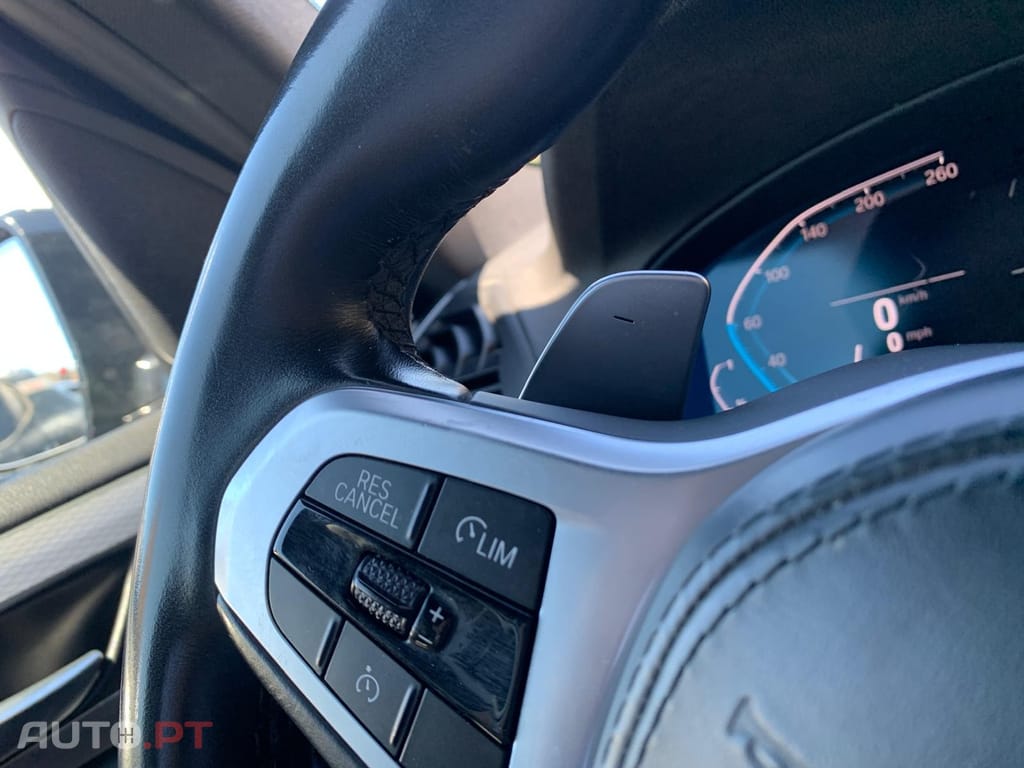 BMW X3 30 e xDrive Pack Desportivo M