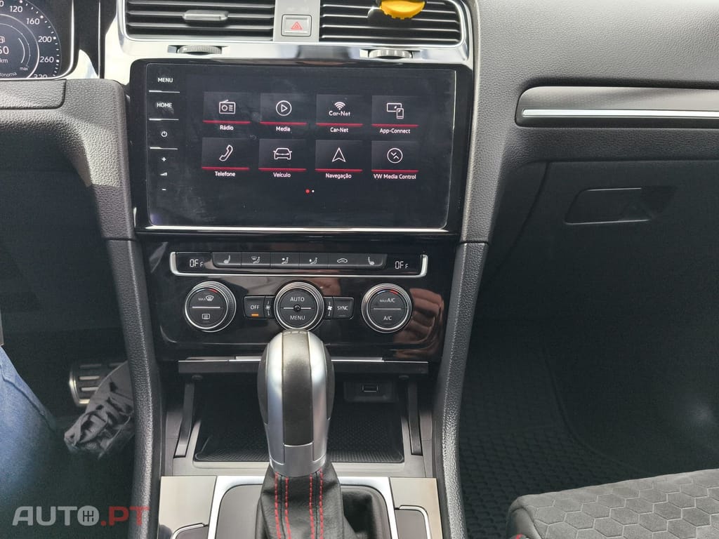 Volkswagen Golf 2.0 TSi GTi DSG Performance