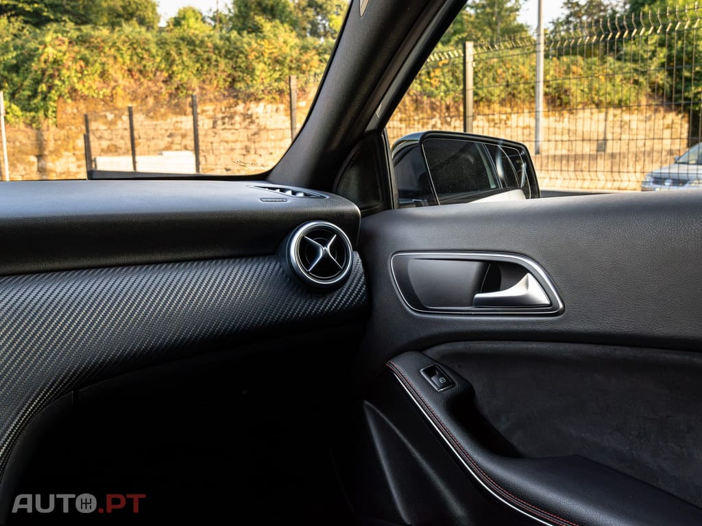 Mercedes-Benz A 180 d AMG Line