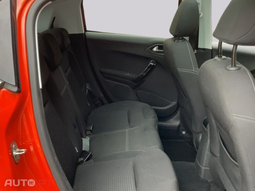 Peugeot 208 1.2 VTi Allure