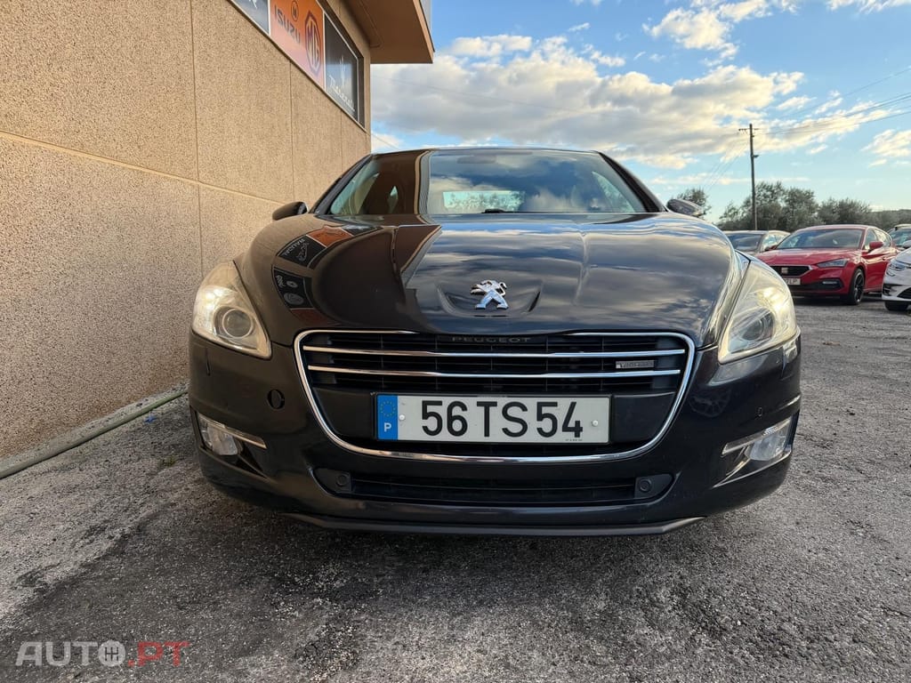 Peugeot 508 2.0 HDi Hybrid4 2-Tronic