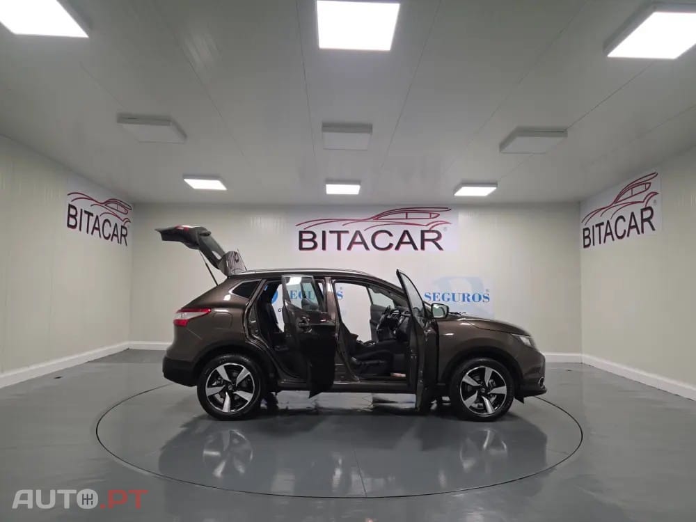 Nissan Qashqai 1.5 dCi N-Connecta Led
