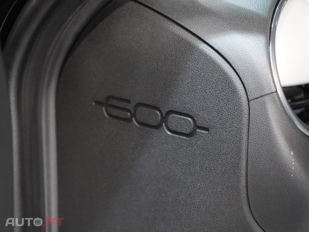 Fiat 600e 54 kWh La Prima