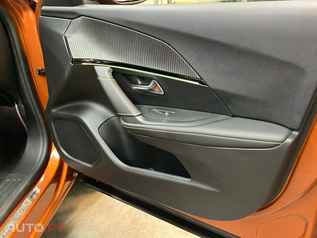 Peugeot 2008 1.2 PureTech GT