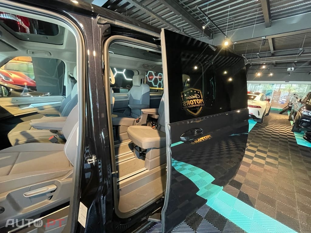 Volkswagen Multivan 2.0 TDI BM Longa Comfortline DSG