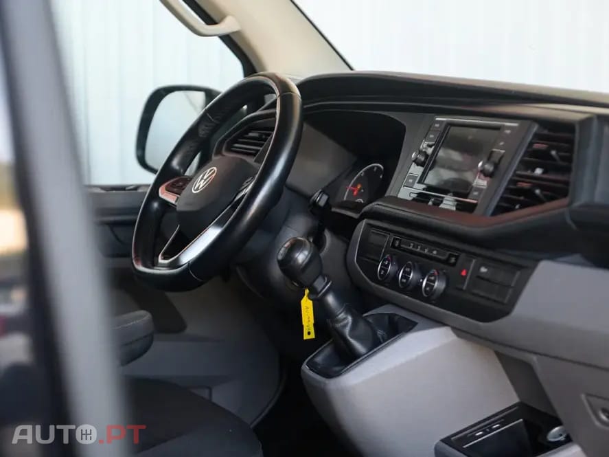 Volkswagen Caravelle 2.0 TDi CD Longa Extra AC