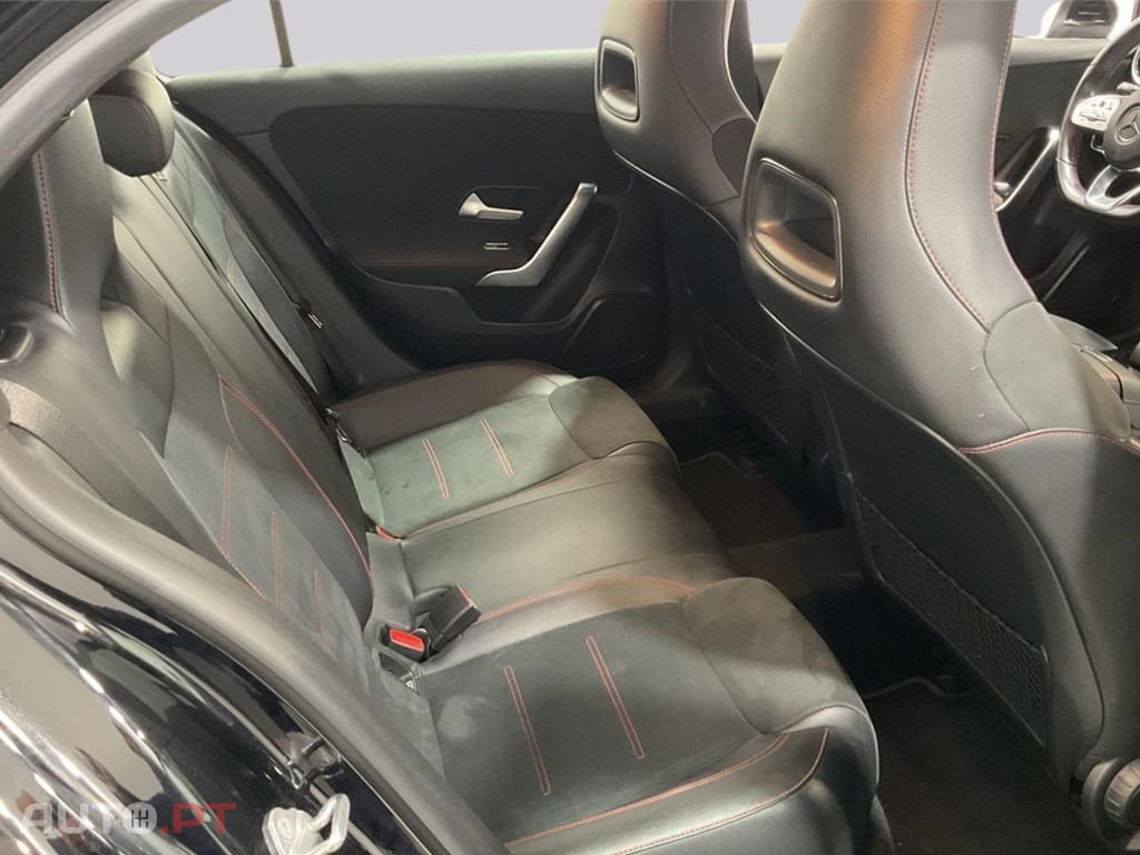 Mercedes-Benz A 180 d AMG Line