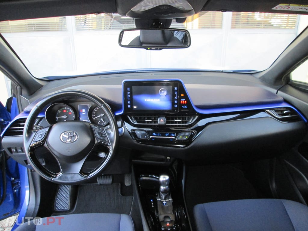 Toyota C-HR 1.8 Hybrido Confort + P/ Style