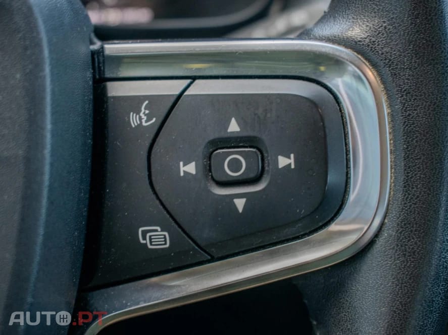 Volvo XC40 2.0 D3 Momentum