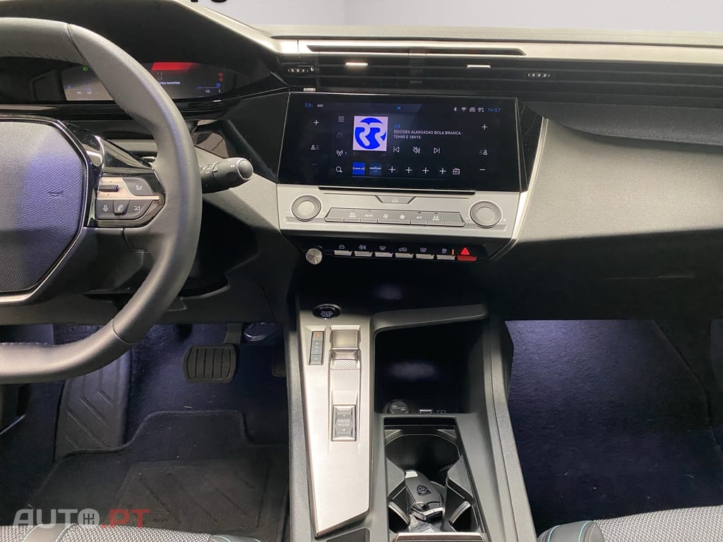 Peugeot 408 1.2 Hybrid Allure e-DCS6