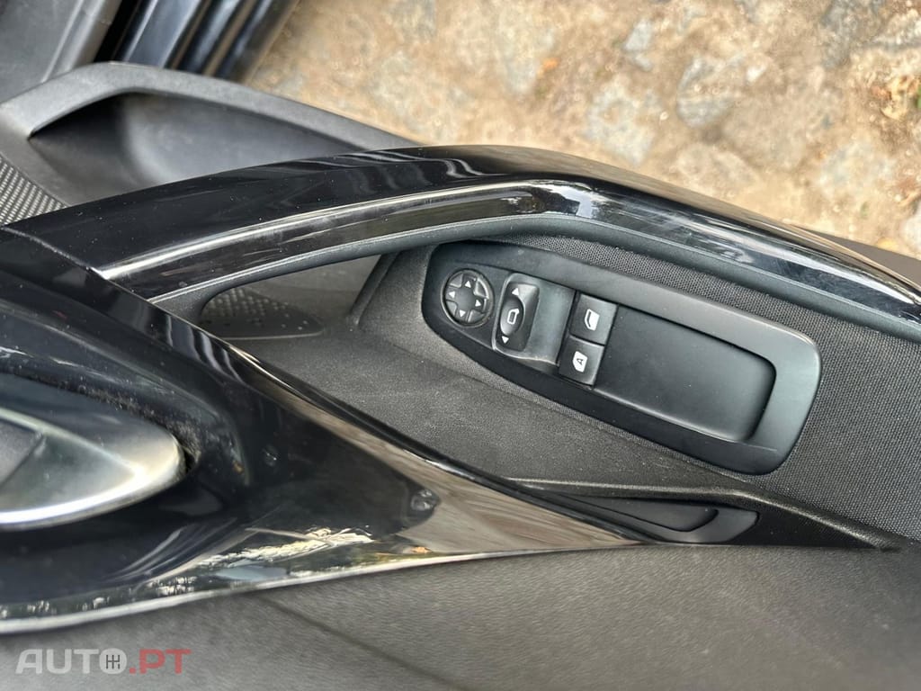 Peugeot 208 E-HDi 92 Stop&Start Active