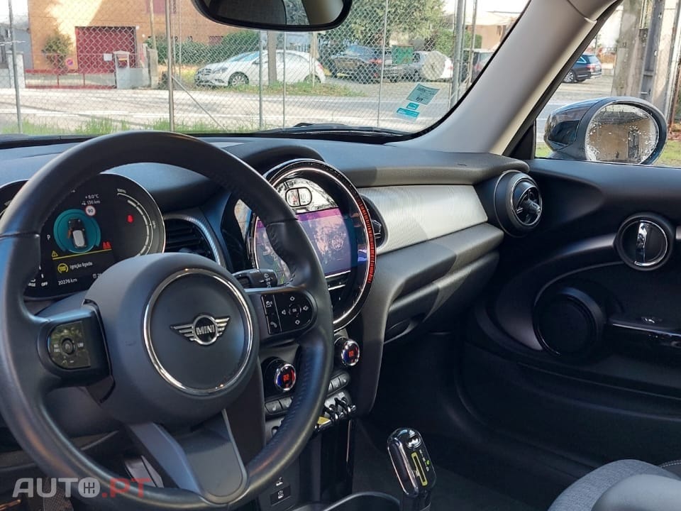 MINI Cooper Cooper SE