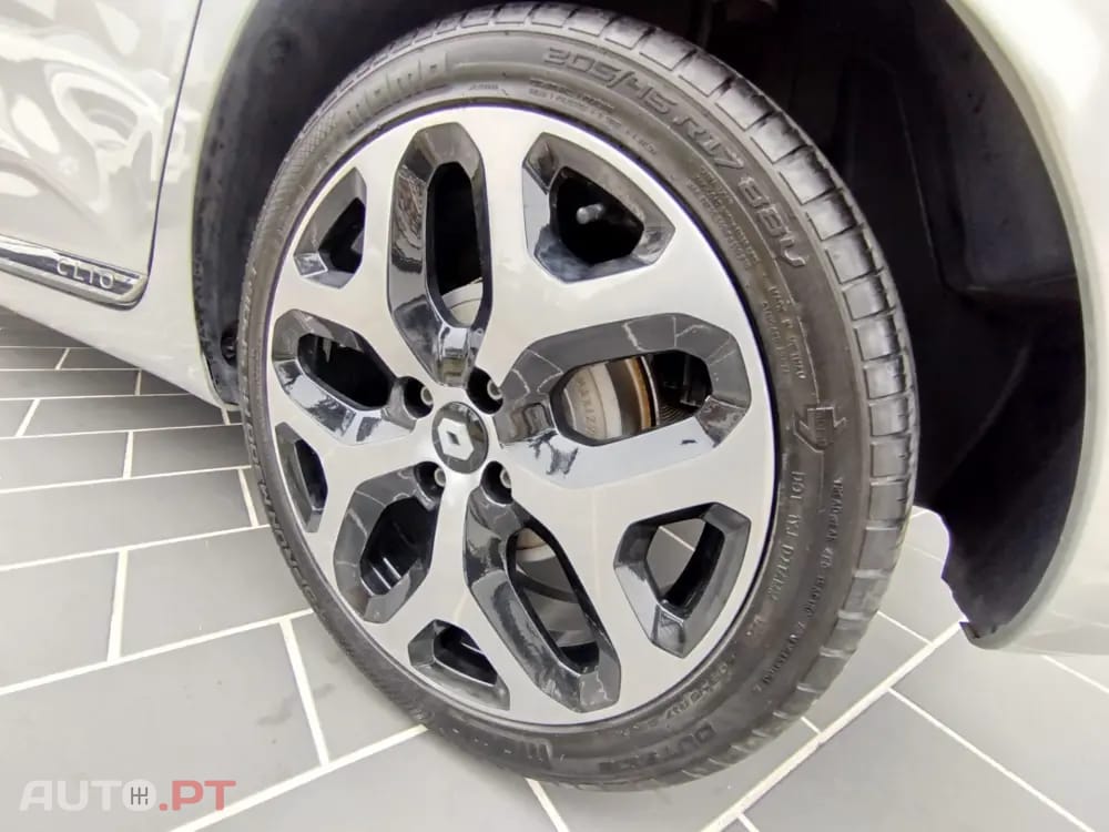 Renault Clio 1.6 E-Tech Full Hybrid Techno