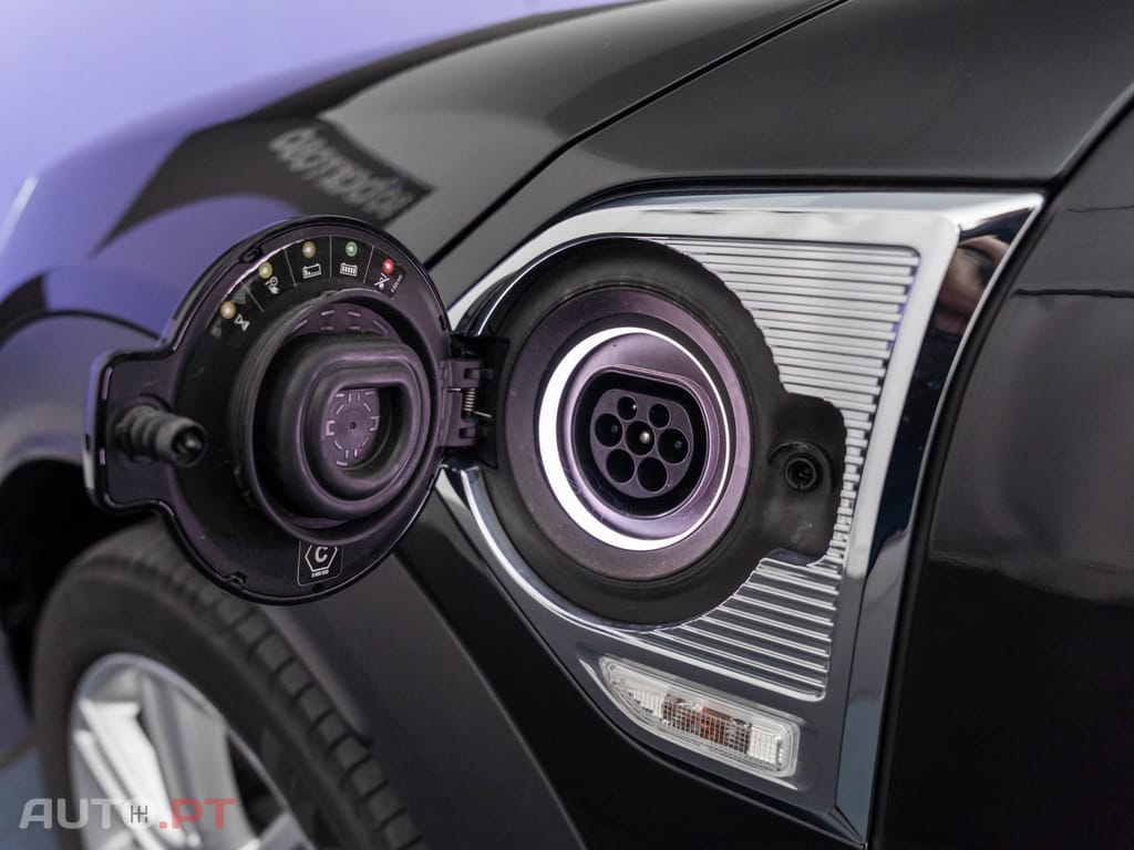 MINI Countryman Cooper SE Premium Essential Auto