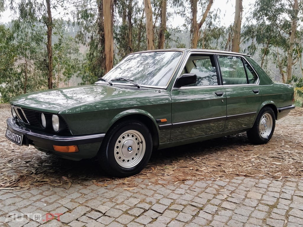 BMW 520 i E28