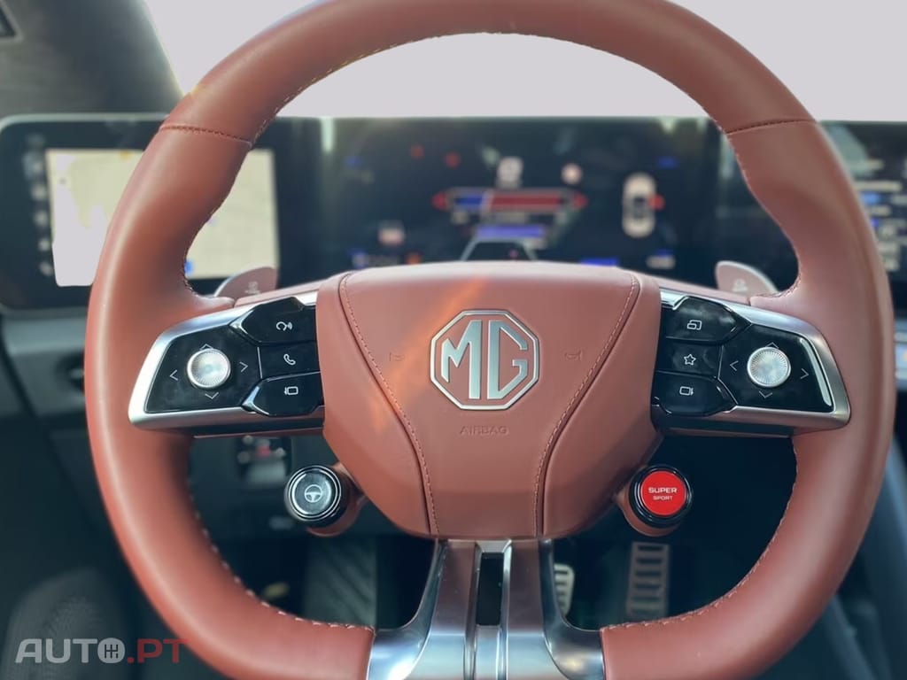 MG Cyberster Roadster 