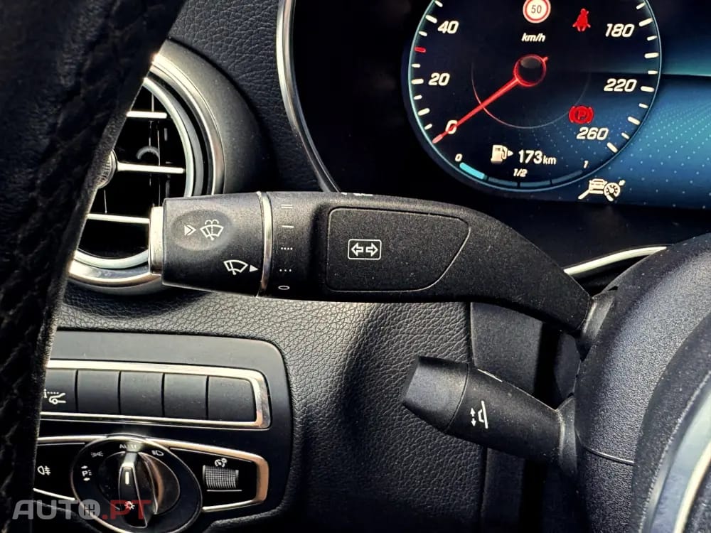 Mercedes-Benz C 220 d 9G-TRONIC AMG Line