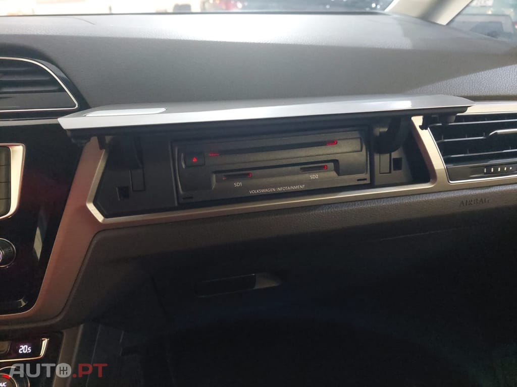 Volkswagen Touran 1.6 TDI Confortline DSG