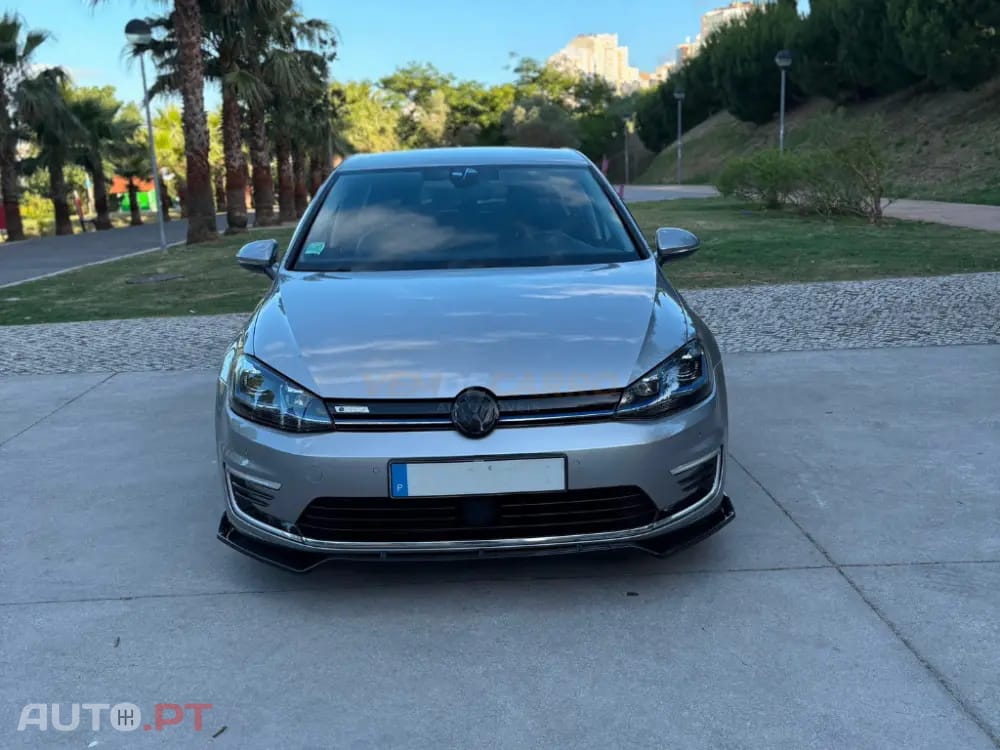 Volkswagen e-Golf AC/DC
