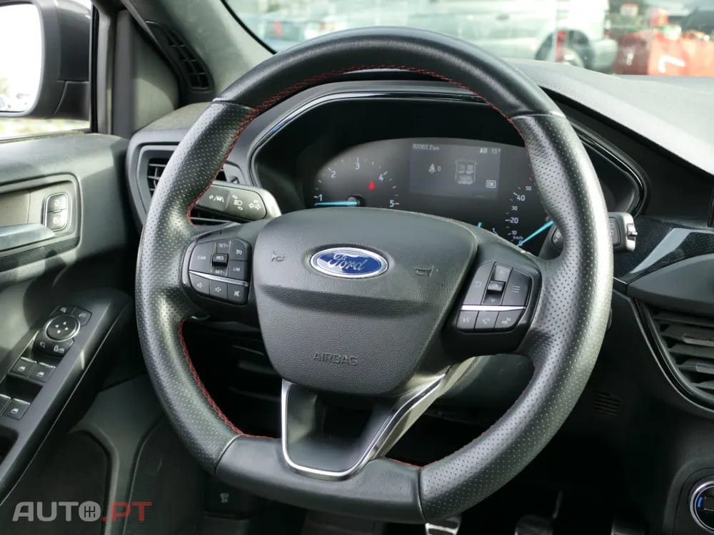 Ford Focus SW 1.5 TDCi EcoBlue ST-Line
