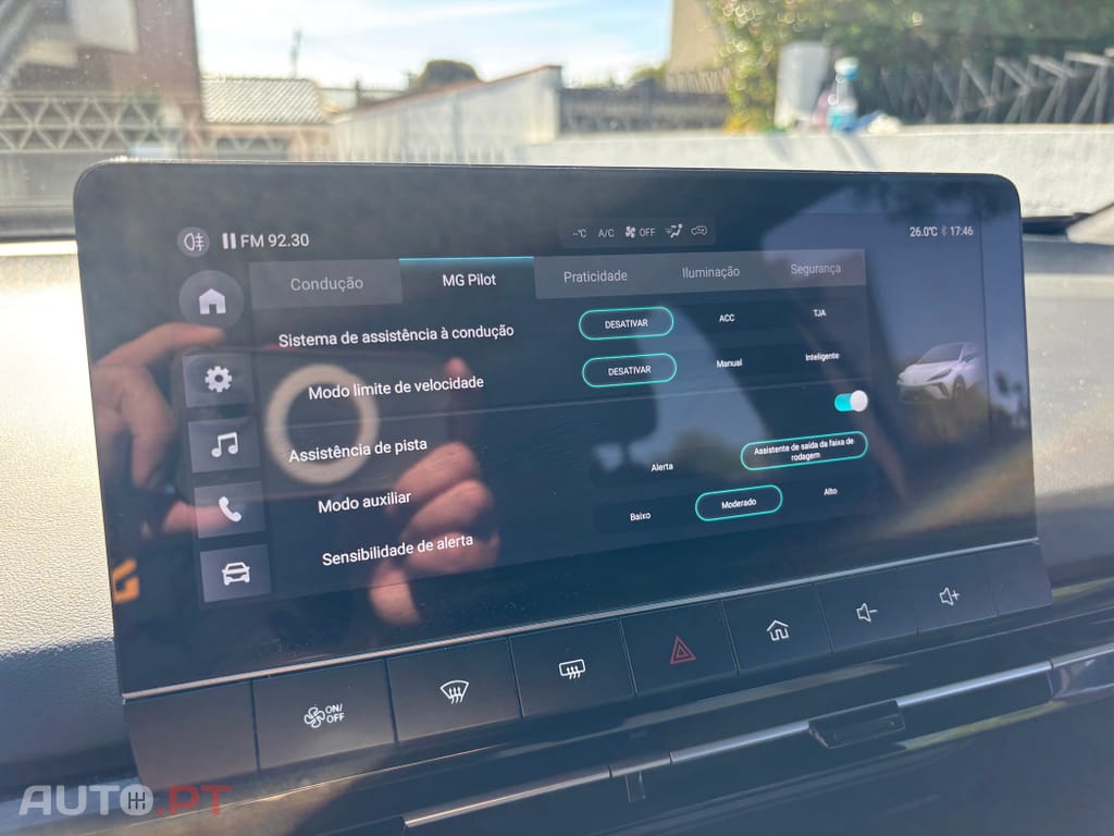 MG MG4 64 kWh Luxury