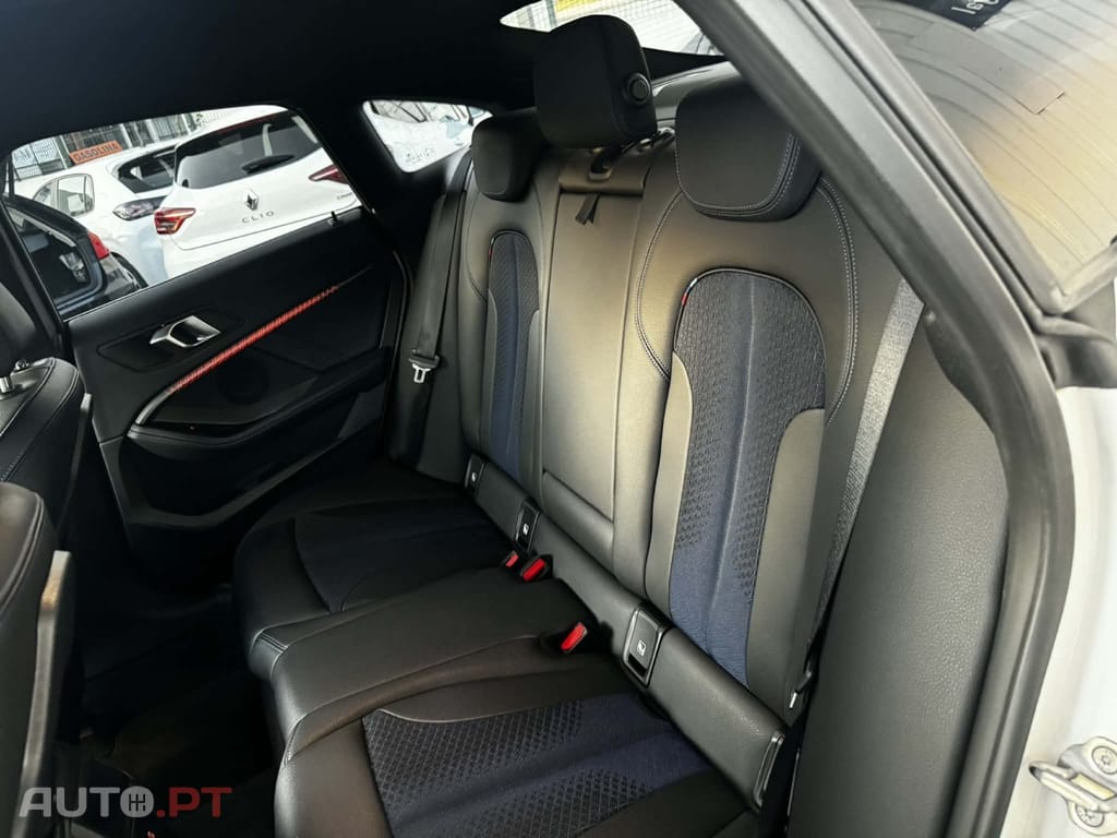 BMW 216 d Pack Desportivo M