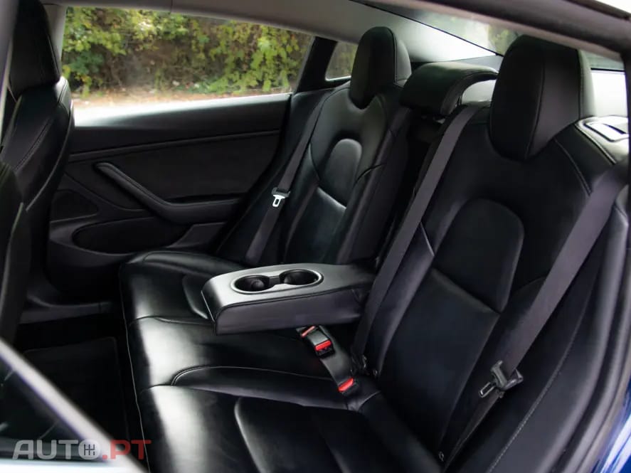 Tesla Model 3 Long-Range Dual Motor AWD
