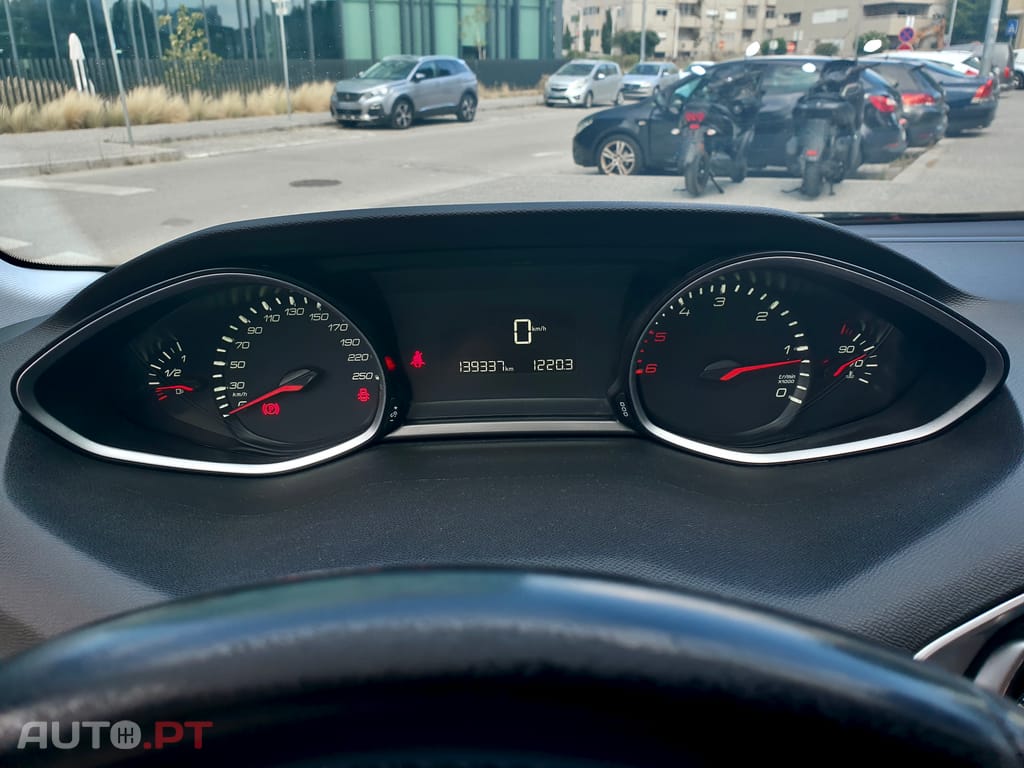 Peugeot 308 1.5 BlueHDi Style