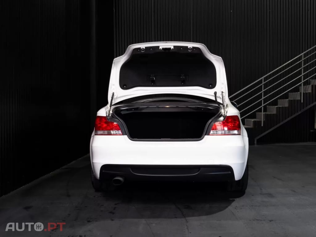 BMW 120 d Aut. Limited Edition Lifestyle c/ M Sport Pack