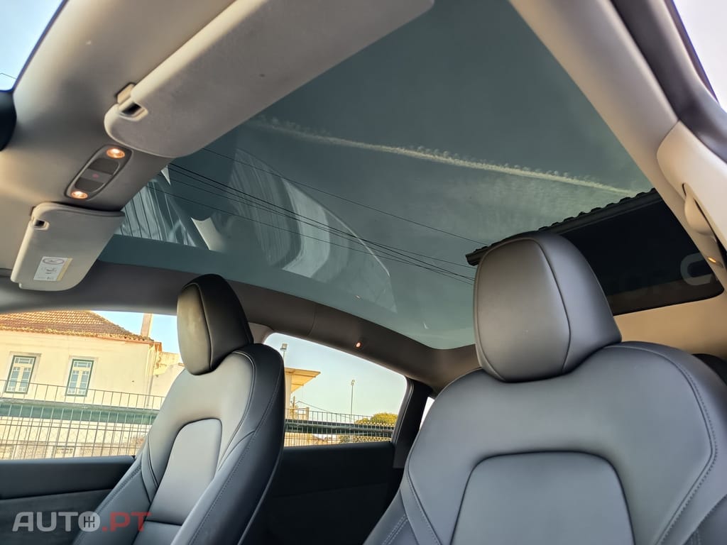 Tesla Model Y Tração Traseira