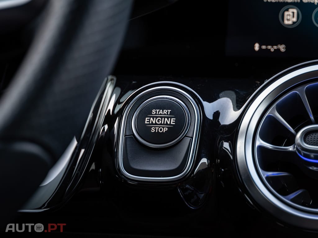 Mercedes-Benz GLA 250 e AMG Line