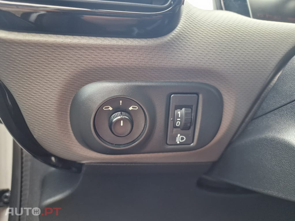 Citroen C4 Cactus 1.6 BlueHDi Shine