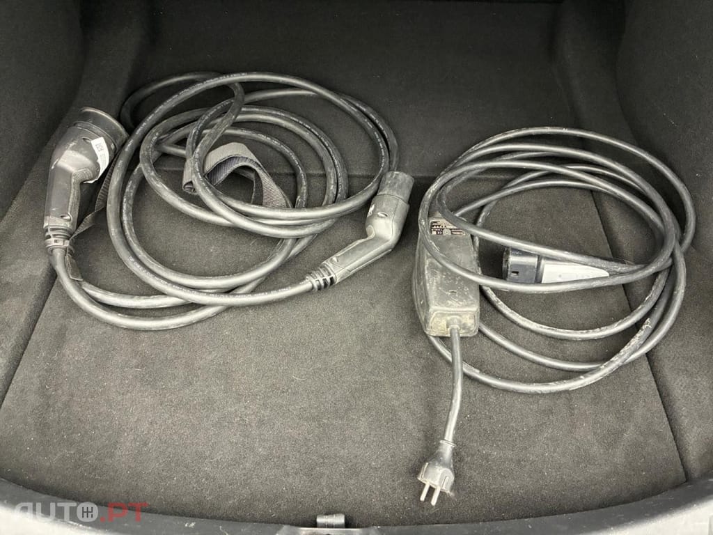 Tesla Model 3 Long-Range Dual Motor AWD