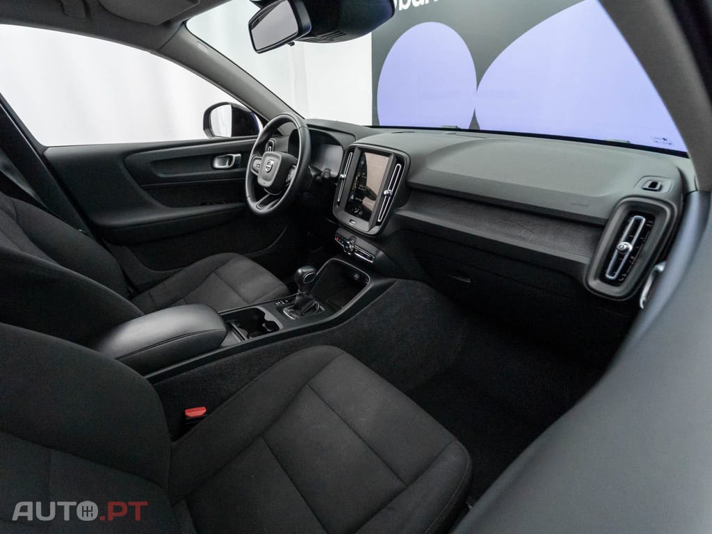 Volvo XC40 1.5 T2 Momentum