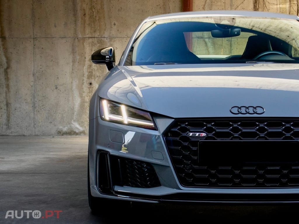 Audi TTS 2.0 TFSi quattro S Tronic