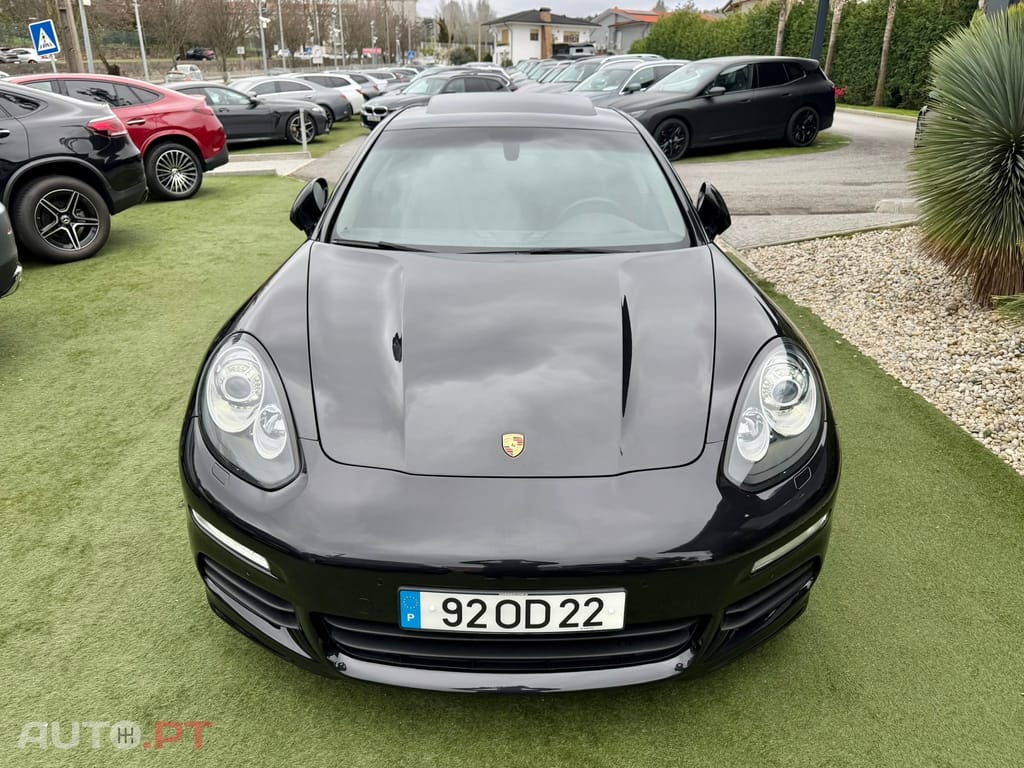 Porsche Panamera Standard