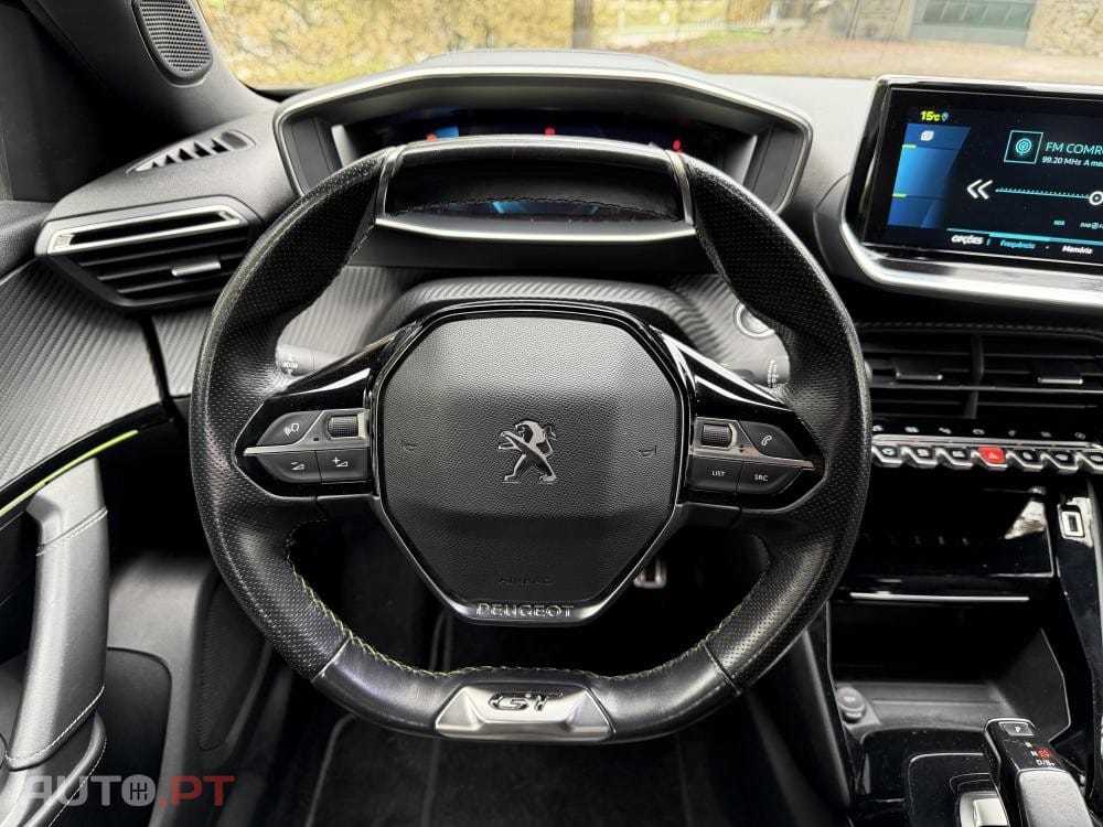 Peugeot E-2008 50 kWh GT