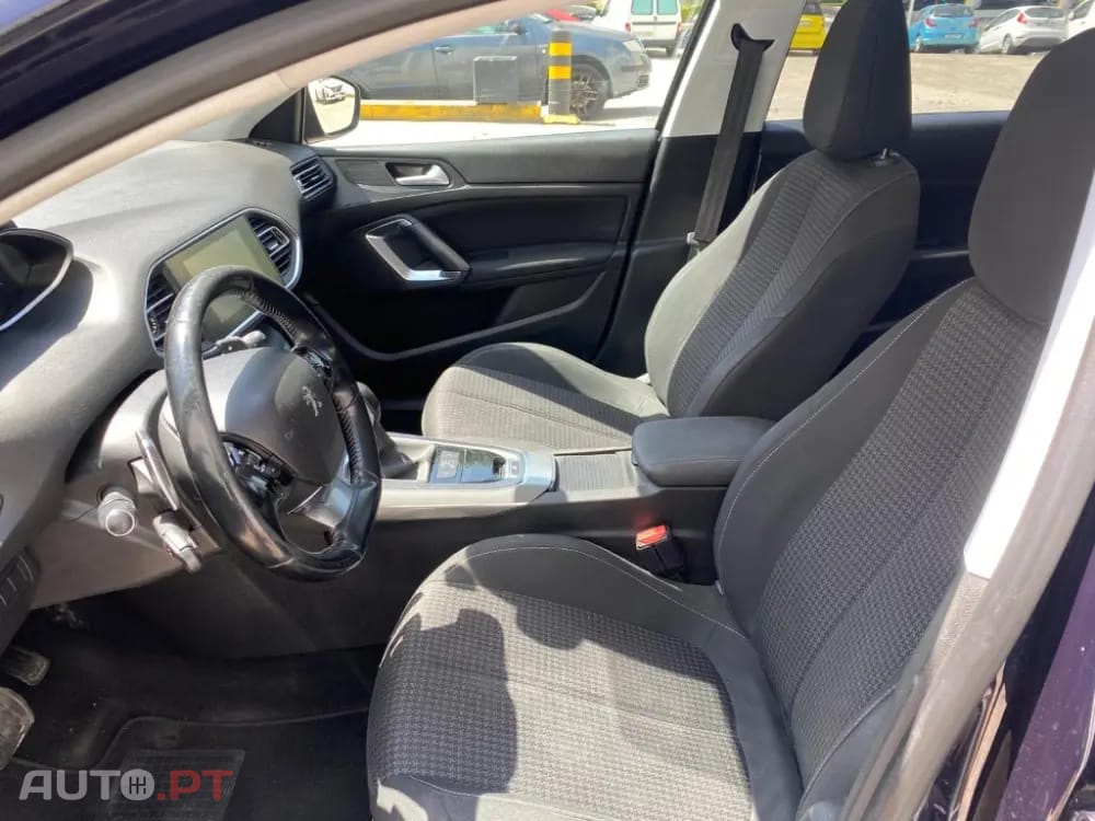 Peugeot 308 SW BlueHDi 130 EAT8 Active Pack