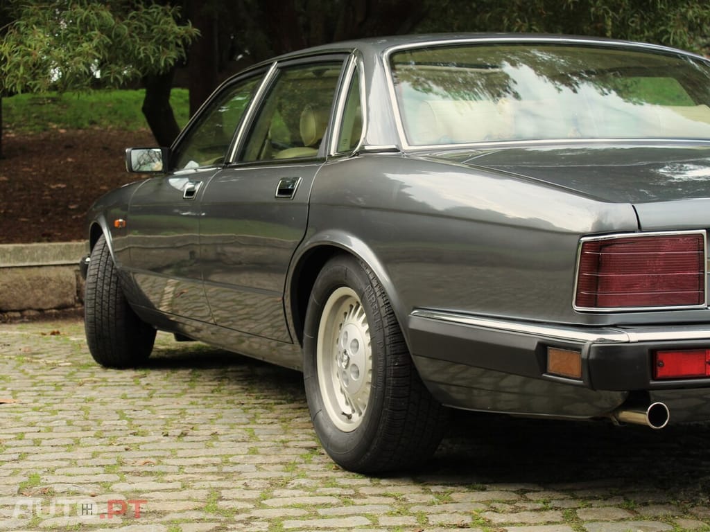 Jaguar XJ40 3.2 Sovereign