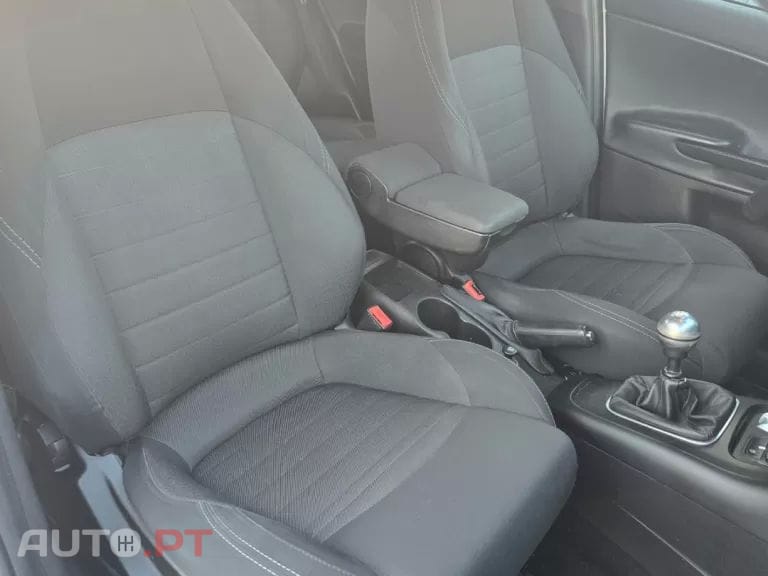 Alfa Romeo Giulietta 1.6 JTDM Sport
