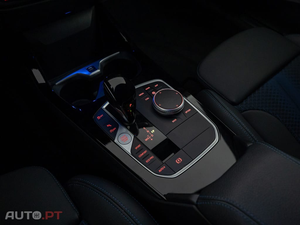 BMW 216 d Pack Desportivo M