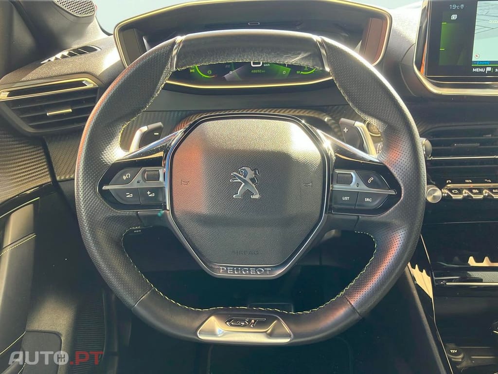 Peugeot 208 1.2 PureTech GT Line