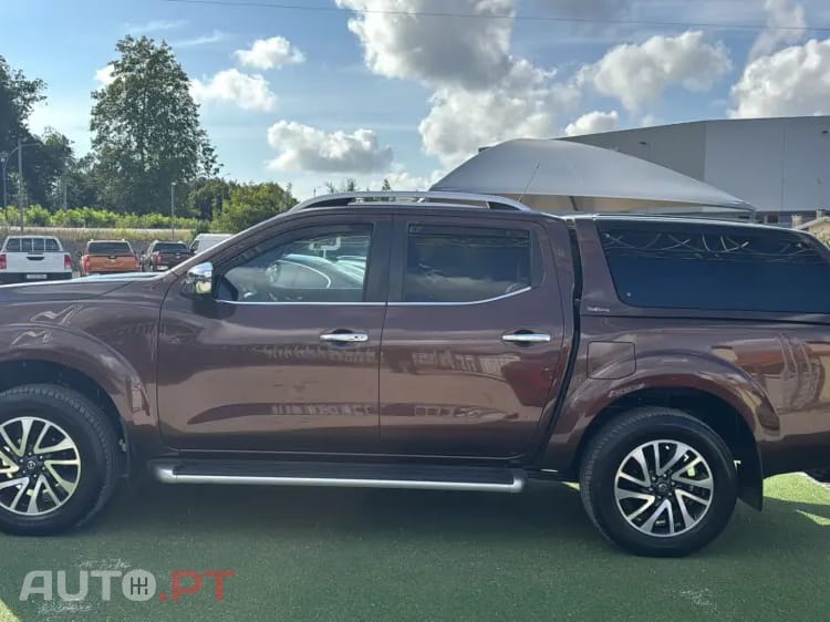 Nissan Navara 2.3 dCi CD 4WD Tekna