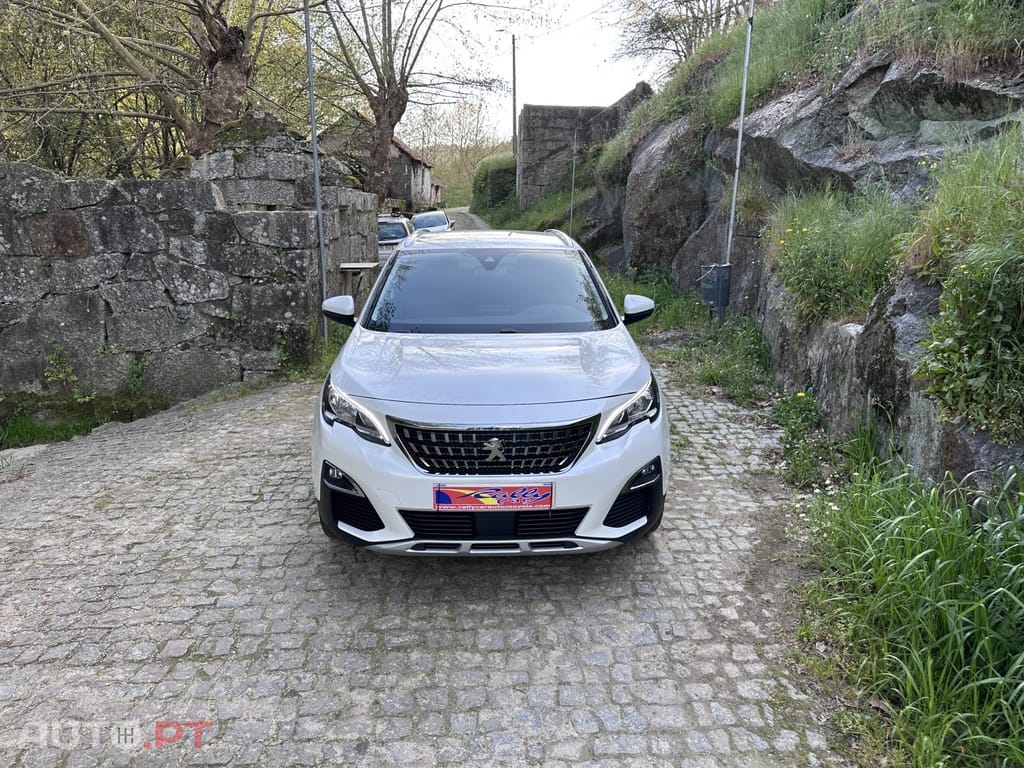 Peugeot 3008 1.2 PureTech Allure EAT8