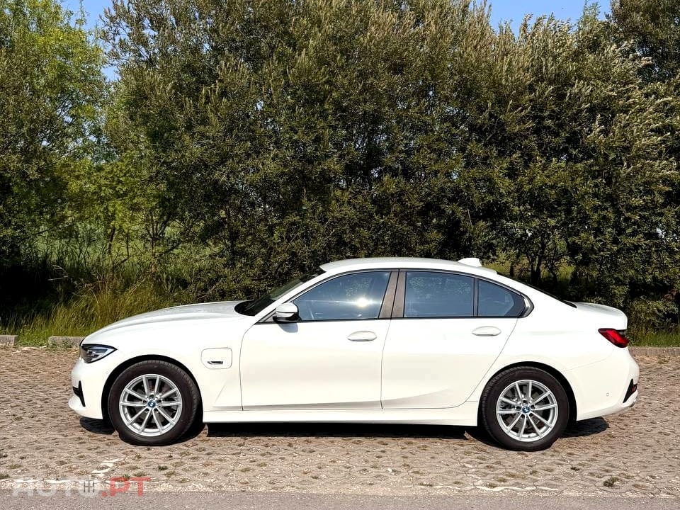 BMW 320 e Corporate Edition Auto