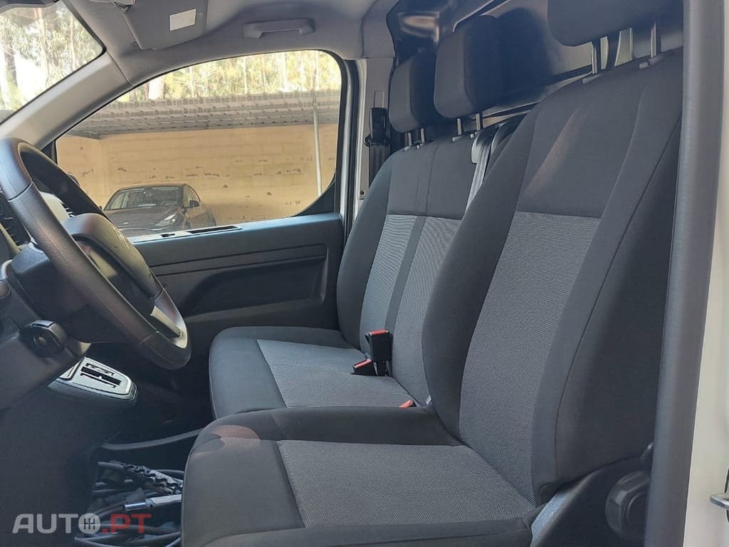 Peugeot E-Expert 75 kWh Premium Long