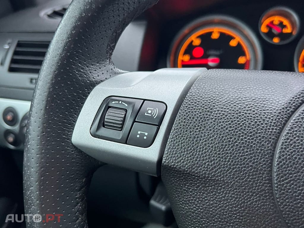 Opel Astra GTC 1.3 CDTi